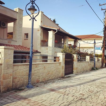 الشقق الفندقية بيفكوهوريفي  Fouli House المظهر الخارجي الصورة
